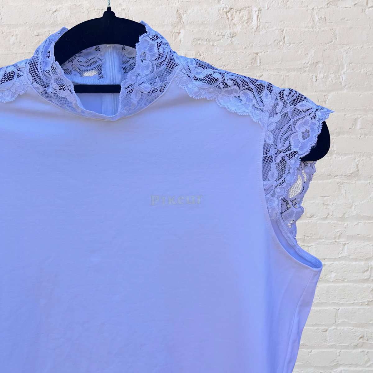 Pikeur Sleeveless Show Shirt