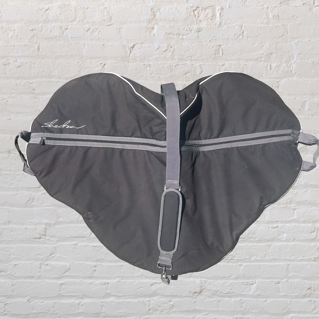 Shedrow English Saddle Carrying Bag
